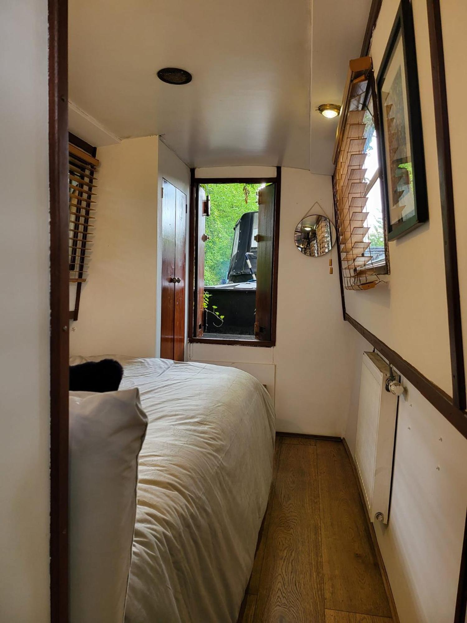 Lovely Canal Boat In Little Venice For Family & Friends ลอนดอน ภายนอก รูปภาพ